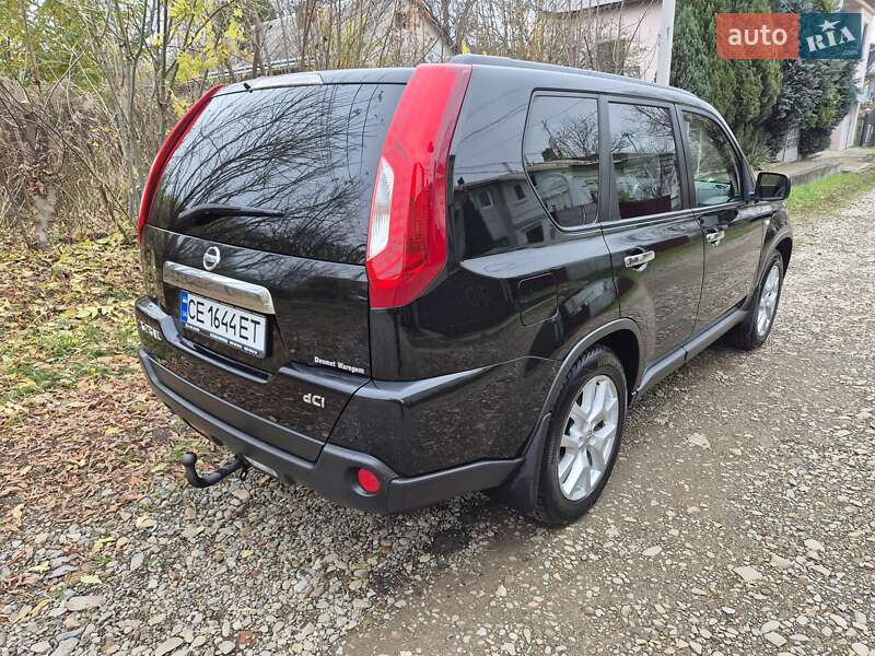 Внедорожник / Кроссовер Nissan X-Trail 2011 в Черновцах