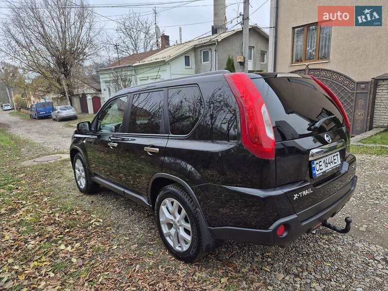 Внедорожник / Кроссовер Nissan X-Trail 2011 в Черновцах