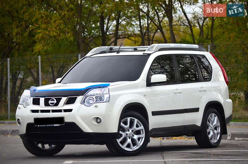 Внедорожник / Кроссовер Nissan X-Trail 2013 в Днепре