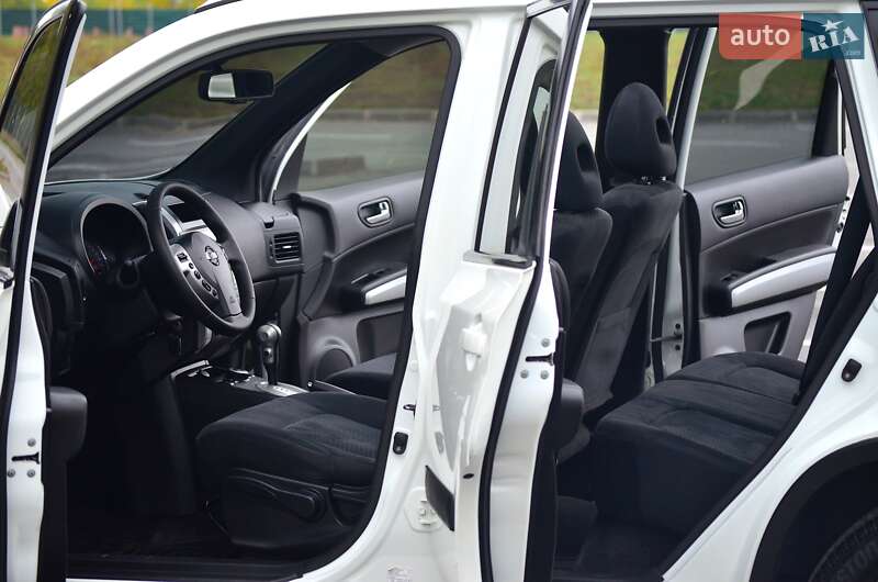 Внедорожник / Кроссовер Nissan X-Trail 2013 в Днепре