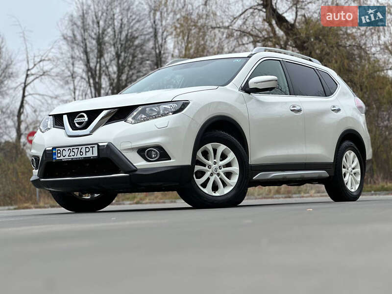 Внедорожник / Кроссовер Nissan X-Trail 2017 в Дрогобыче