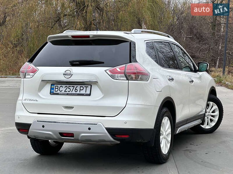 Внедорожник / Кроссовер Nissan X-Trail 2017 в Дрогобыче