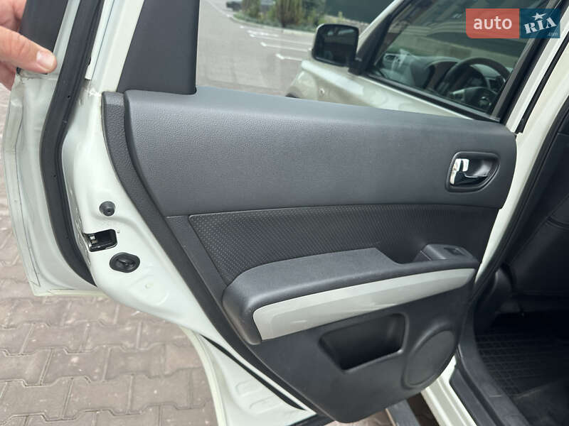 Внедорожник / Кроссовер Nissan X-Trail 2013 в Киеве фото 39 Внедорожник / Кроссовер Nissan X-Trail 2013 в Киеве