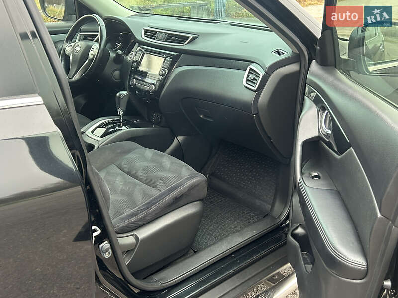 Внедорожник / Кроссовер Nissan X-Trail 2014 в Львове