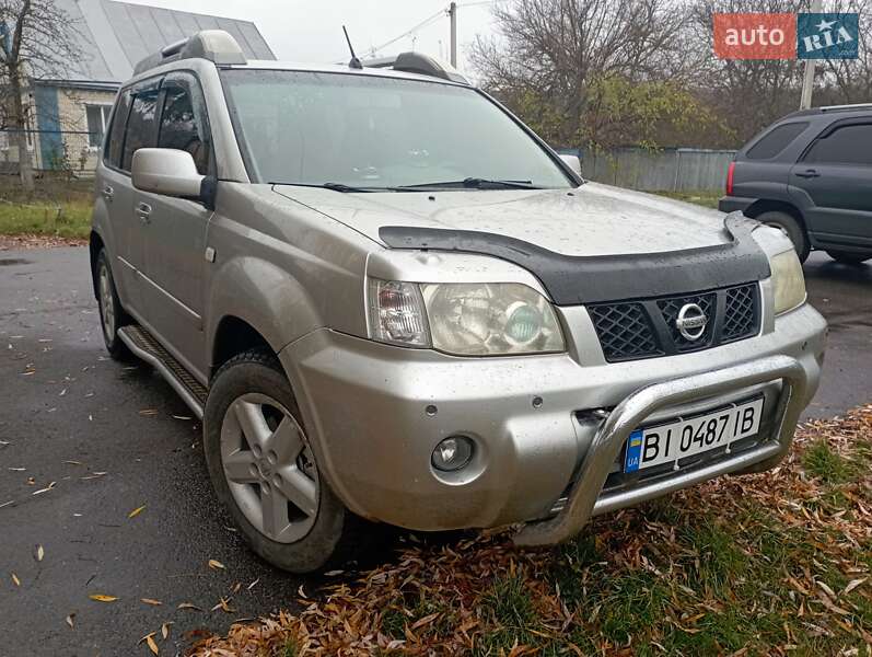 Позашляховик / Кросовер Nissan X-Trail 2004 в Лубнах