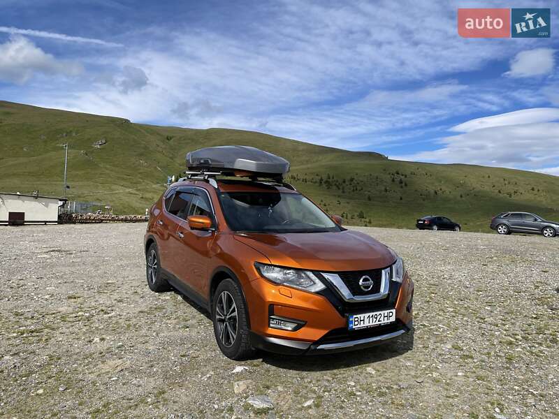 Позашляховик / Кросовер Nissan X-Trail 2017 в Одесі