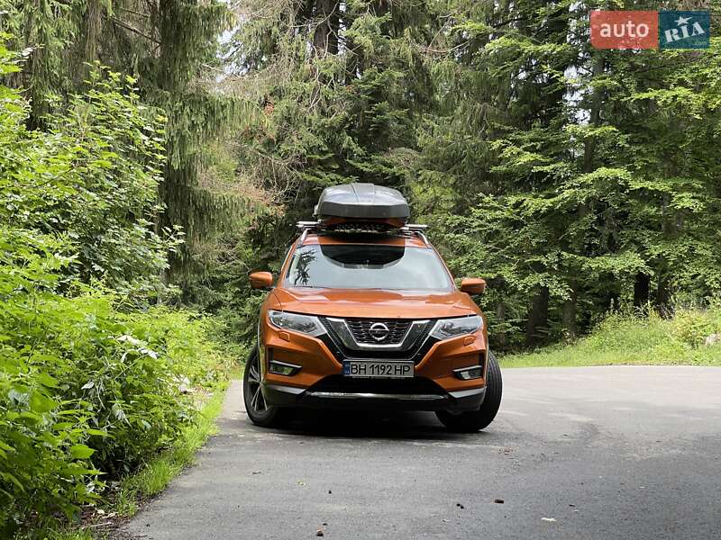 Позашляховик / Кросовер Nissan X-Trail 2017 в Одесі