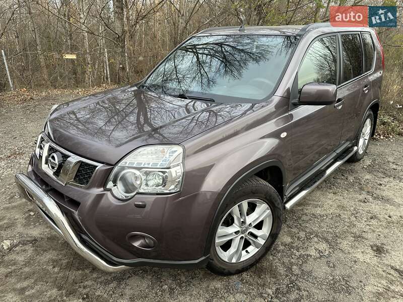 Позашляховик / Кросовер Nissan X-Trail 2012 в Києві