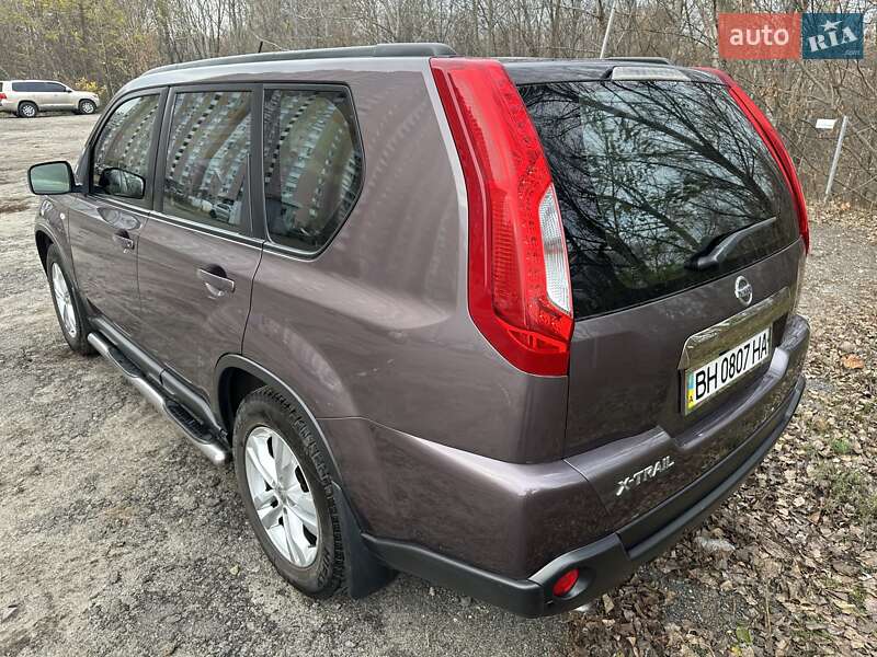 Позашляховик / Кросовер Nissan X-Trail 2012 в Києві