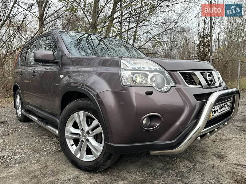 Позашляховик / Кросовер Nissan X-Trail 2012 в Києві