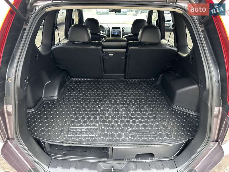 Позашляховик / Кросовер Nissan X-Trail 2012 в Києві