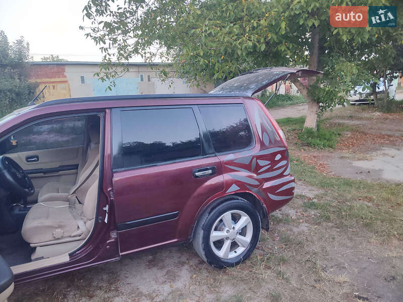 Позашляховик / Кросовер Nissan X-Trail 2002 в Івано-Франківську