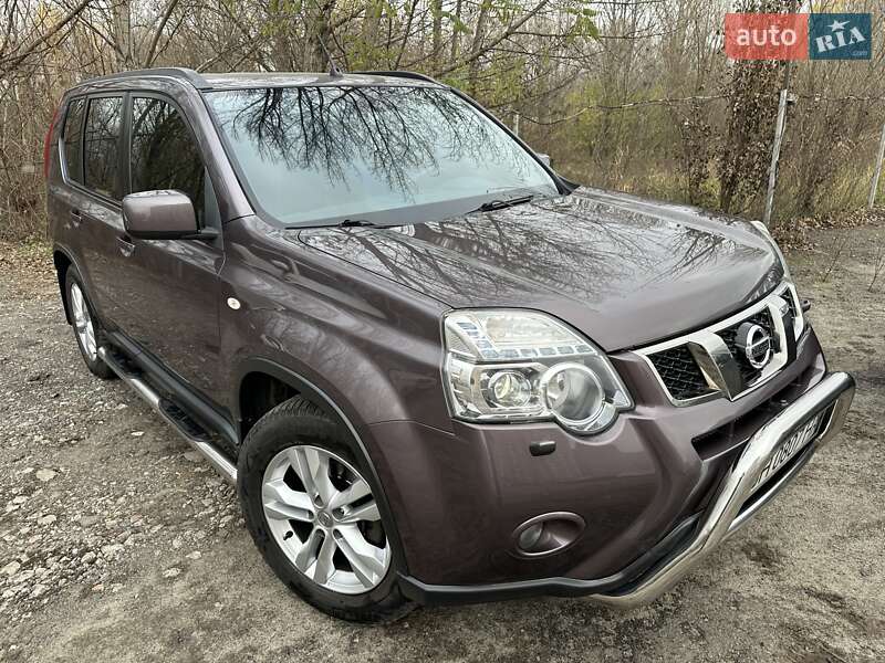 Позашляховик / Кросовер Nissan X-Trail 2012 в Києві