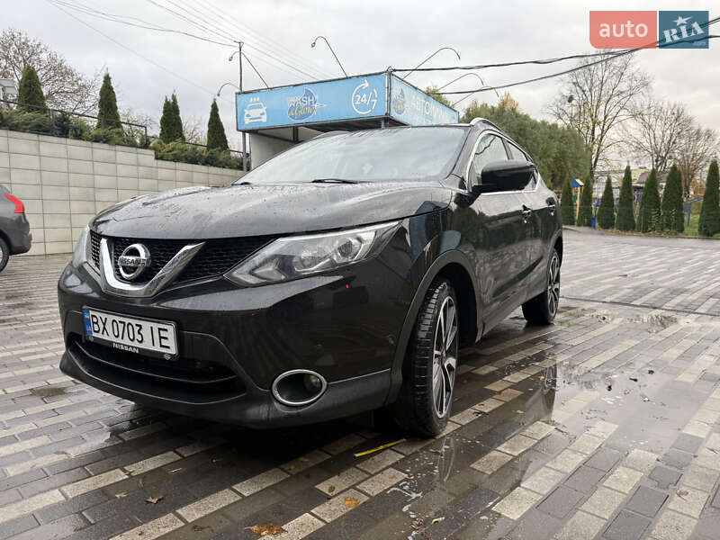 Позашляховик / Кросовер Nissan X-Trail 2015 в Старокостянтинові