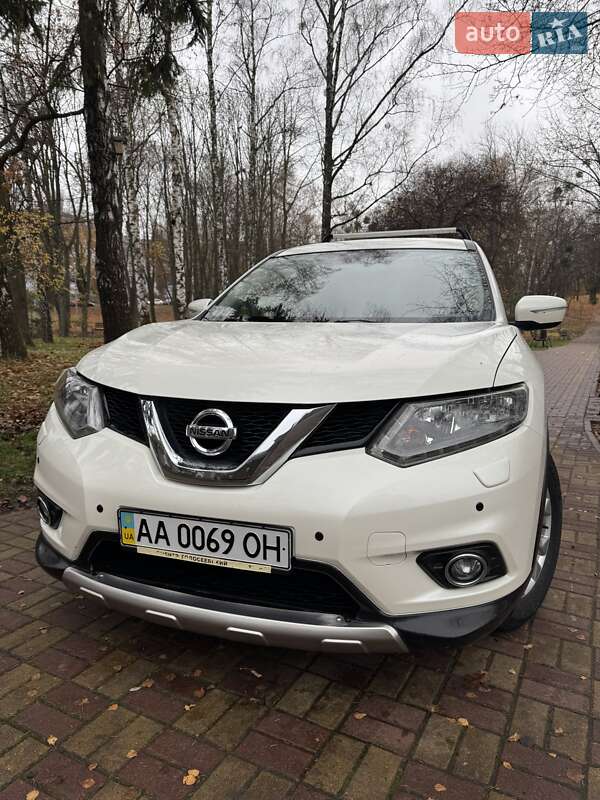 Nissan X-Trail 2016