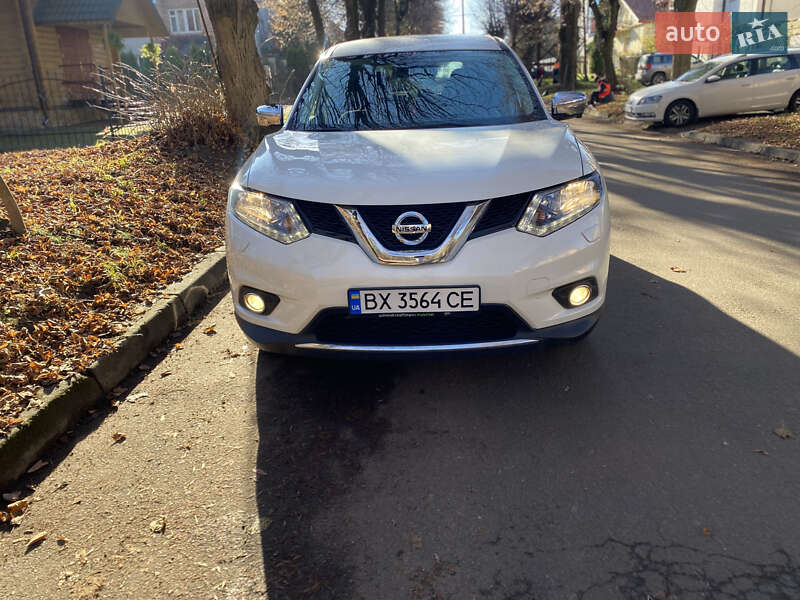 Внедорожник / Кроссовер Nissan X-Trail 2017 в Львове