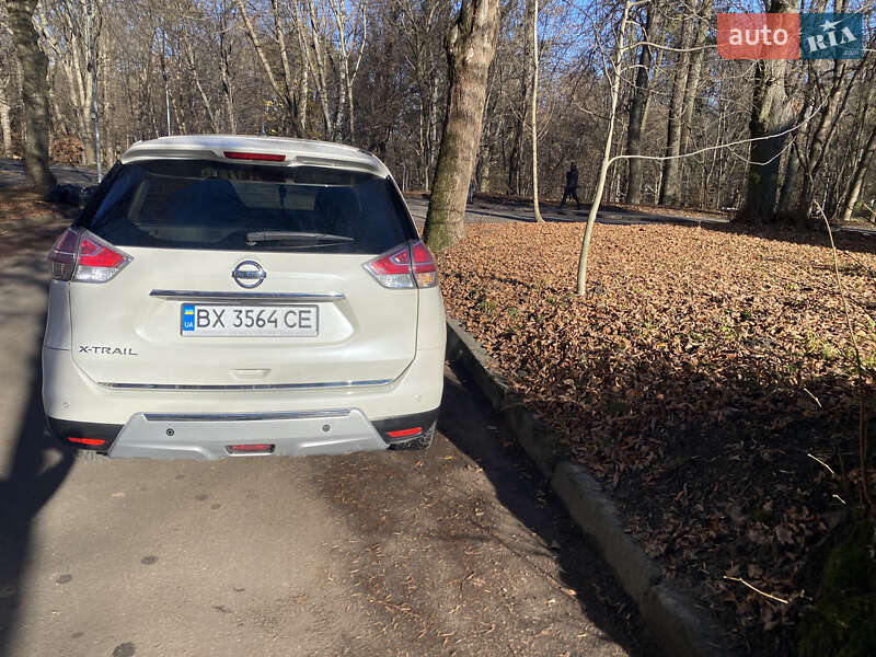Внедорожник / Кроссовер Nissan X-Trail 2017 в Львове