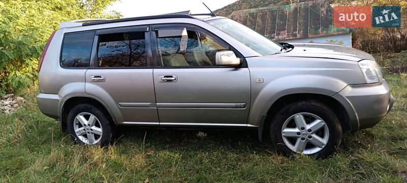 Внедорожник / Кроссовер Nissan X-Trail 2005 в Чорткове