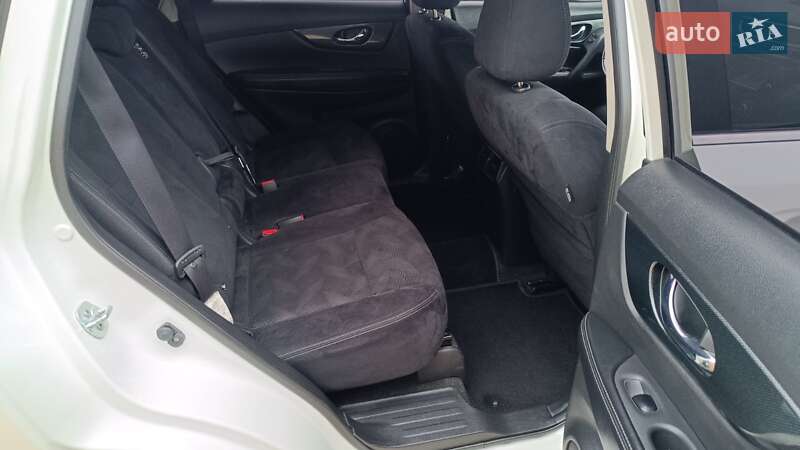 Внедорожник / Кроссовер Nissan X-Trail 2015 в Киеве фото 7 Внедорожник / Кроссовер Nissan X-Trail 2015 в Киеве
