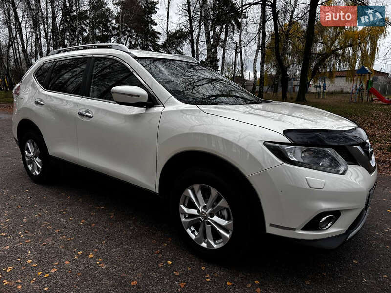 Внедорожник / Кроссовер Nissan X-Trail 2017 в Ахтырке