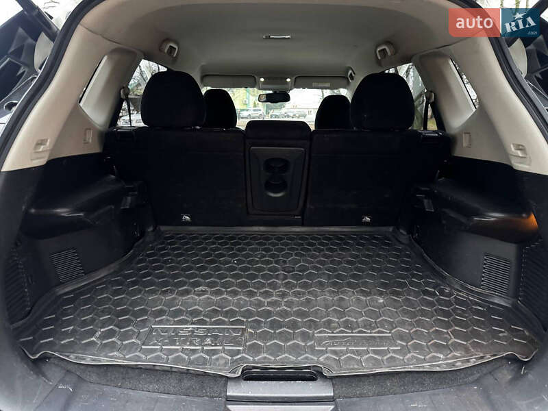 Внедорожник / Кроссовер Nissan X-Trail 2017 в Ахтырке