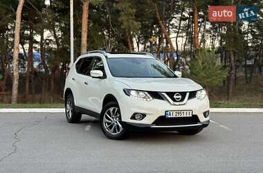 Внедорожник / Кроссовер Nissan X-Trail 2016 в Киеве