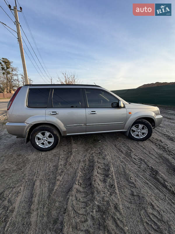 Внедорожник / Кроссовер Nissan X-Trail 2002 в Буче фото 4 Внедорожник / Кроссовер Nissan X-Trail 2002 в Буче