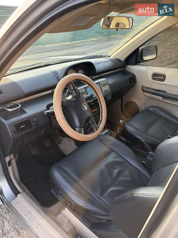 Внедорожник / Кроссовер Nissan X-Trail 2002 в Буче фото 12 Внедорожник / Кроссовер Nissan X-Trail 2002 в Буче