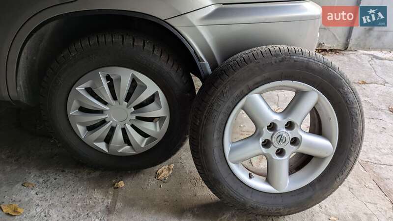 Внедорожник / Кроссовер Nissan X-Trail 2003 в Днепре