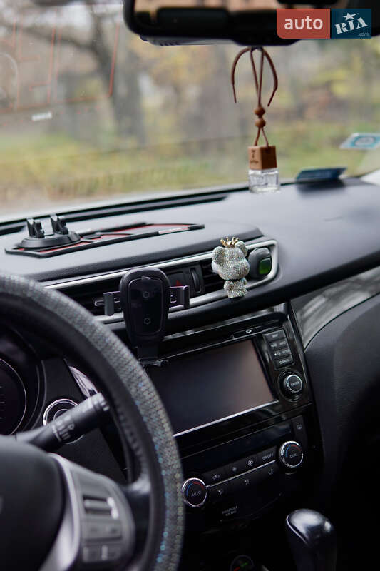 Внедорожник / Кроссовер Nissan X-Trail 2016 в Киеве фото 11 Внедорожник / Кроссовер Nissan X-Trail 2016 в Киеве
