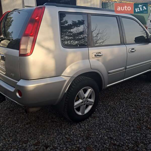 Позашляховик / Кросовер Nissan X-Trail 2006 в Могилів-Подільському