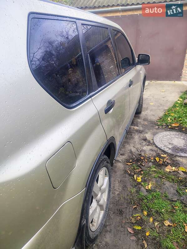 Внедорожник / Кроссовер Nissan X-Trail 2008 в Ромнах