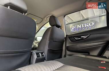 Внедорожник / Кроссовер Nissan X-Trail 2018 в Киеве