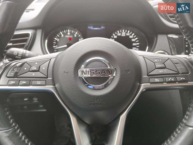 Внедорожник / Кроссовер Nissan X-Trail 2020 в Остроге