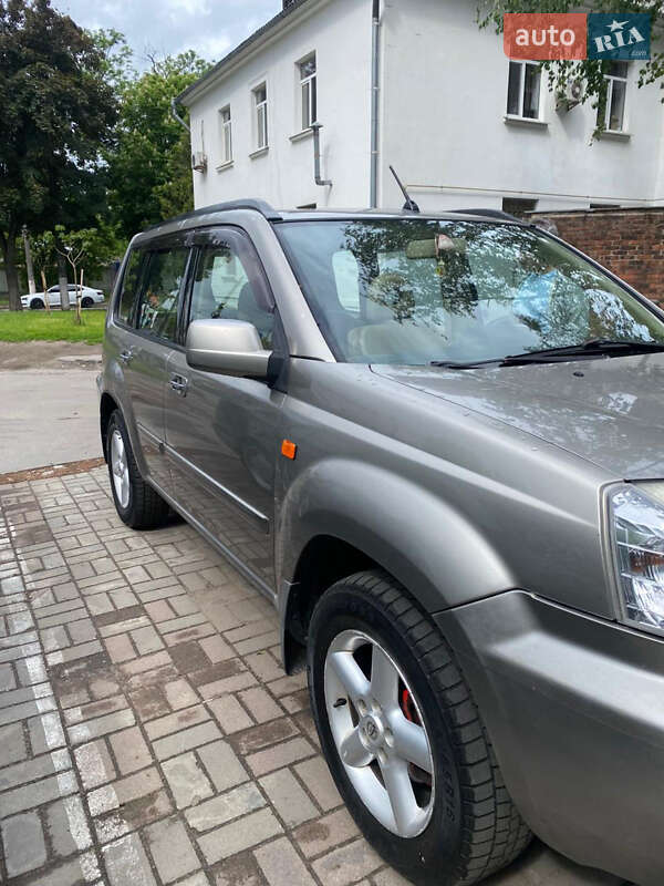 Внедорожник / Кроссовер Nissan X-Trail 2002 в Житомире фото 4 Внедорожник / Кроссовер Nissan X-Trail 2002 в Житомире