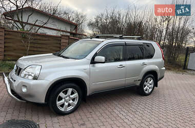 Внедорожник / Кроссовер Nissan X-Trail 2007 в Черновцах