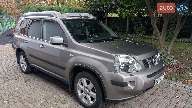 Позашляховик / Кросовер Nissan X-Trail 2008 в Львові