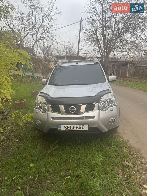 Позашляховик / Кросовер Nissan X-Trail 2010 в Одесі