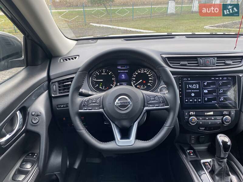 Внедорожник / Кроссовер Nissan X-Trail 2021 в Ромнах