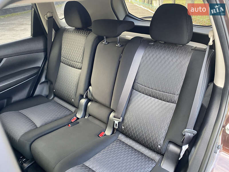 Внедорожник / Кроссовер Nissan X-Trail 2021 в Ромнах