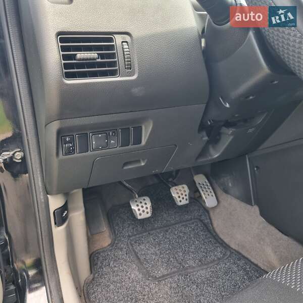 Внедорожник / Кроссовер Nissan X-Trail 2005 в Калуше фото 9 Внедорожник / Кроссовер Nissan X-Trail 2005 в Калуше