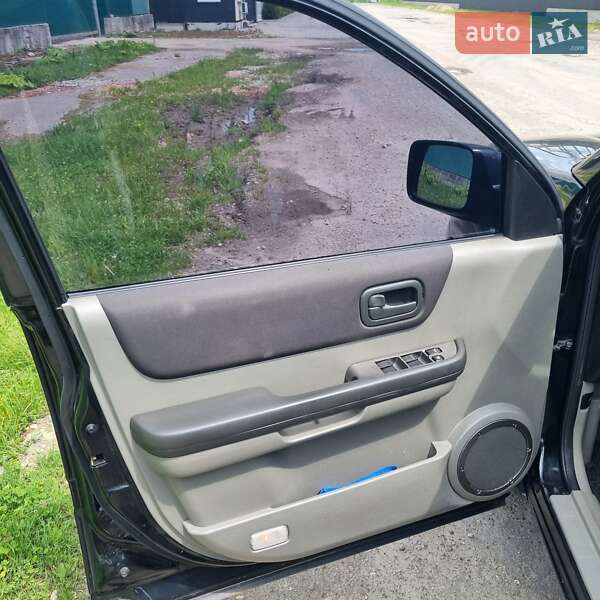 Внедорожник / Кроссовер Nissan X-Trail 2005 в Калуше фото 10 Внедорожник / Кроссовер Nissan X-Trail 2005 в Калуше