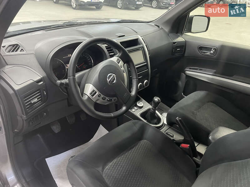 Внедорожник / Кроссовер Nissan X-Trail 2012 в Стрые