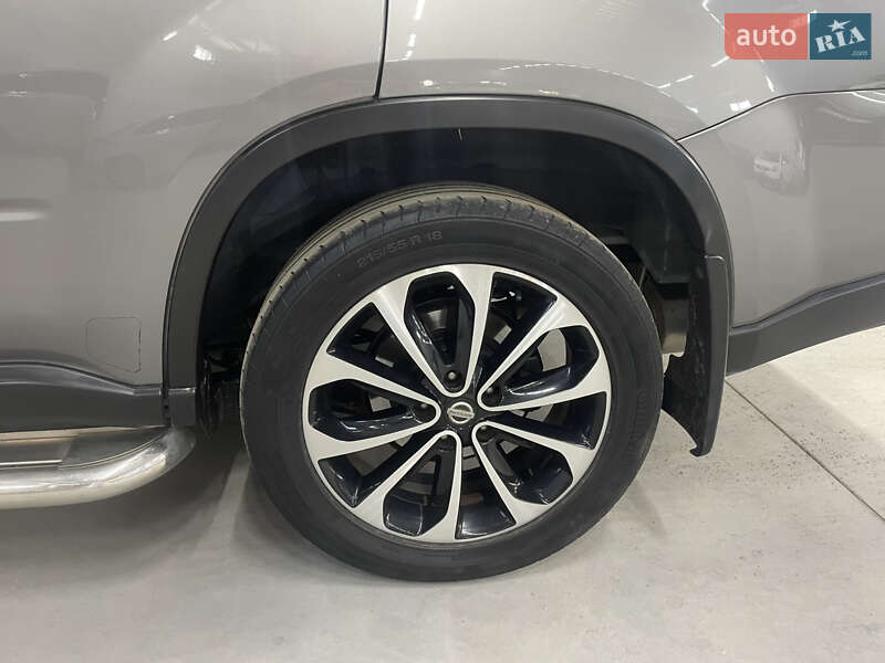 Внедорожник / Кроссовер Nissan X-Trail 2012 в Стрые