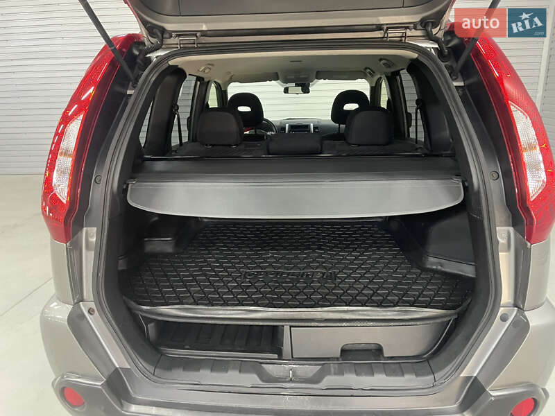 Внедорожник / Кроссовер Nissan X-Trail 2012 в Стрые