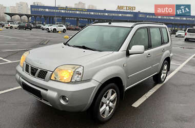 Внедорожник / Кроссовер Nissan X-Trail 2005 в Киеве