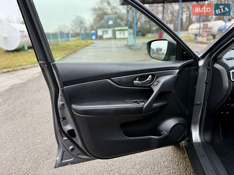 Внедорожник / Кроссовер Nissan X-Trail 2014 в Калуше