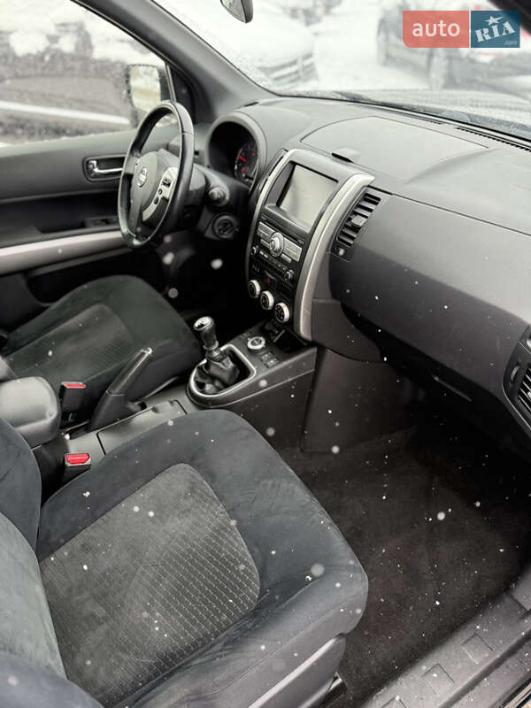 Внедорожник / Кроссовер Nissan X-Trail 2012 в Ровно