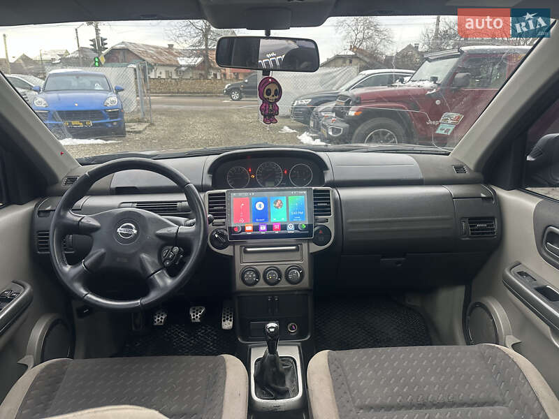 Позашляховик / Кросовер Nissan X-Trail 2004 в Івано-Франківську
