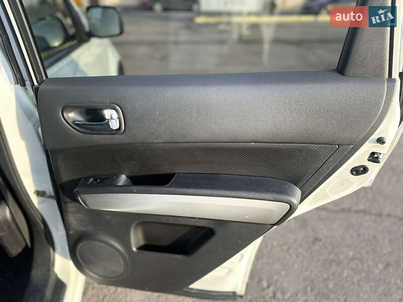 Внедорожник / Кроссовер Nissan X-Trail 2010 в Киеве фото 16 Внедорожник / Кроссовер Nissan X-Trail 2010 в Киеве